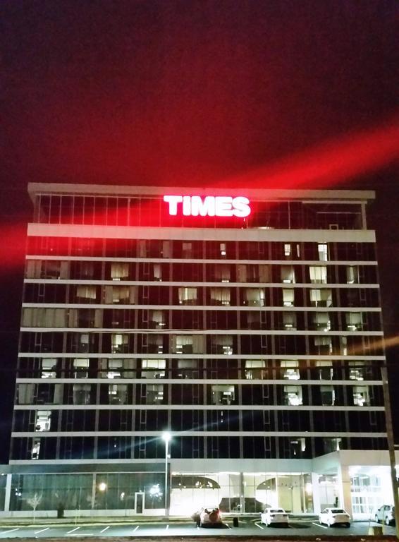 Grand Times Hotel Drummondville Eksteriør billede