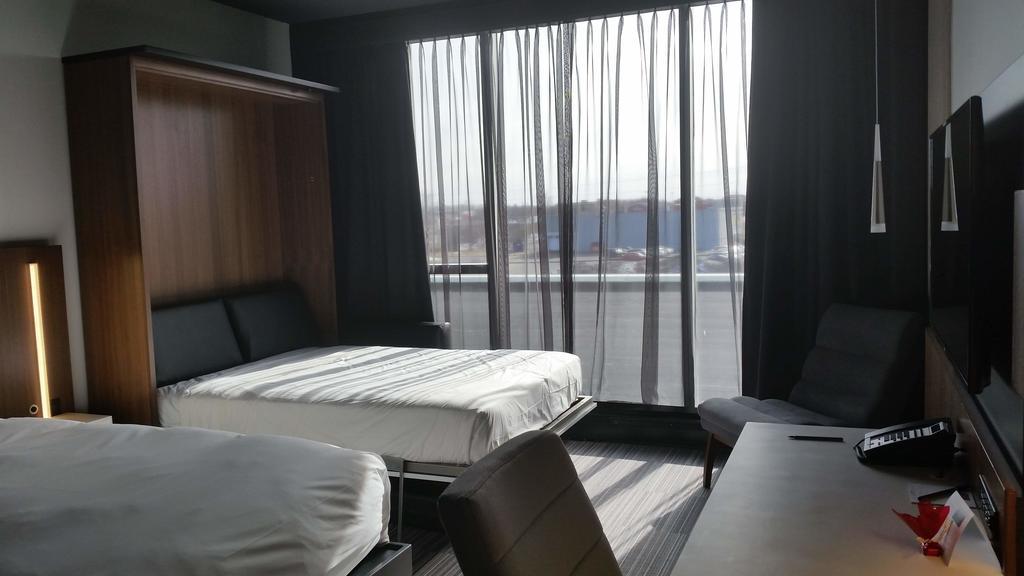 Grand Times Hotel Drummondville Eksteriør billede