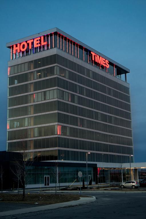 Grand Times Hotel Drummondville Eksteriør billede