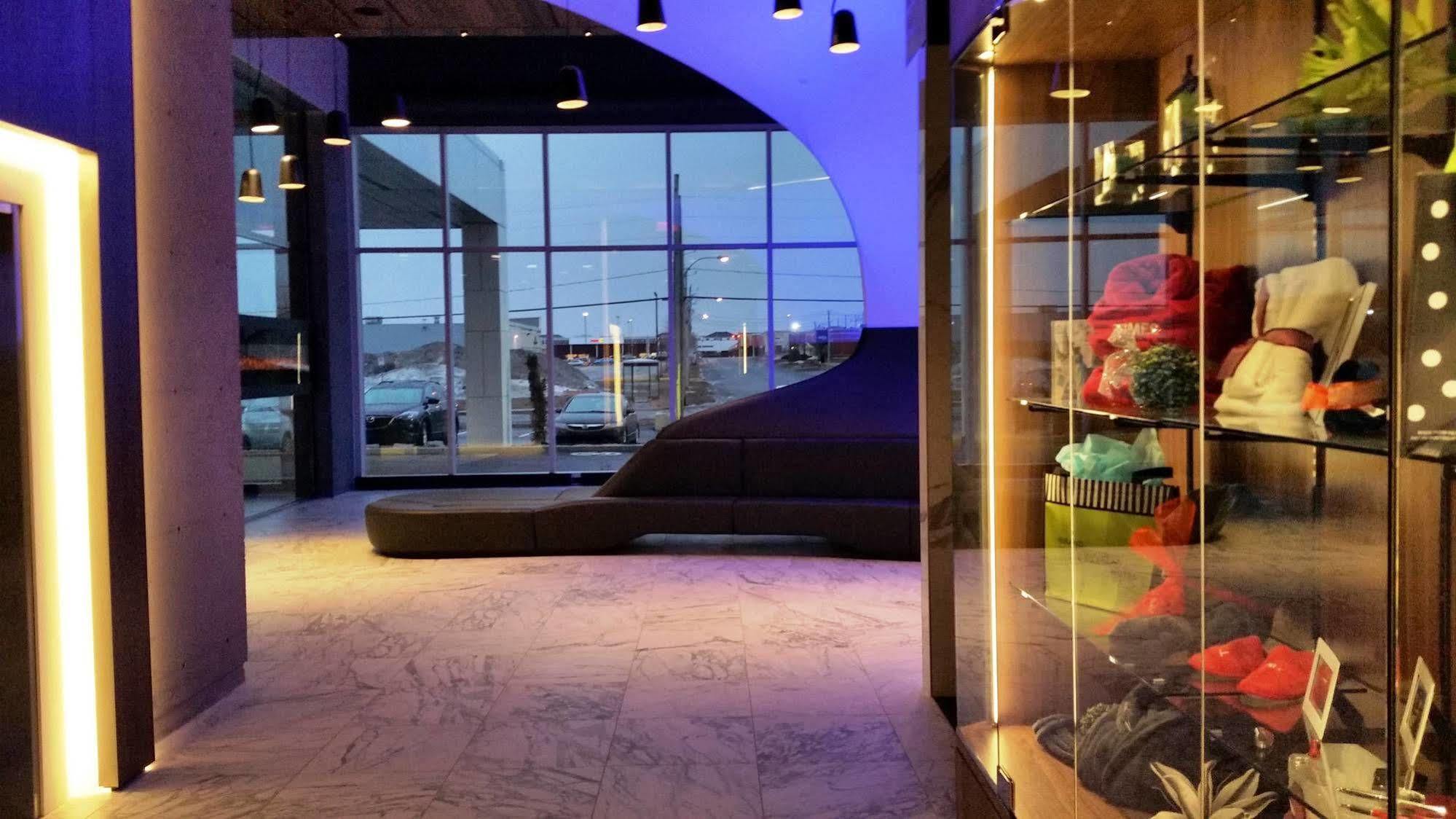 Grand Times Hotel Drummondville Eksteriør billede