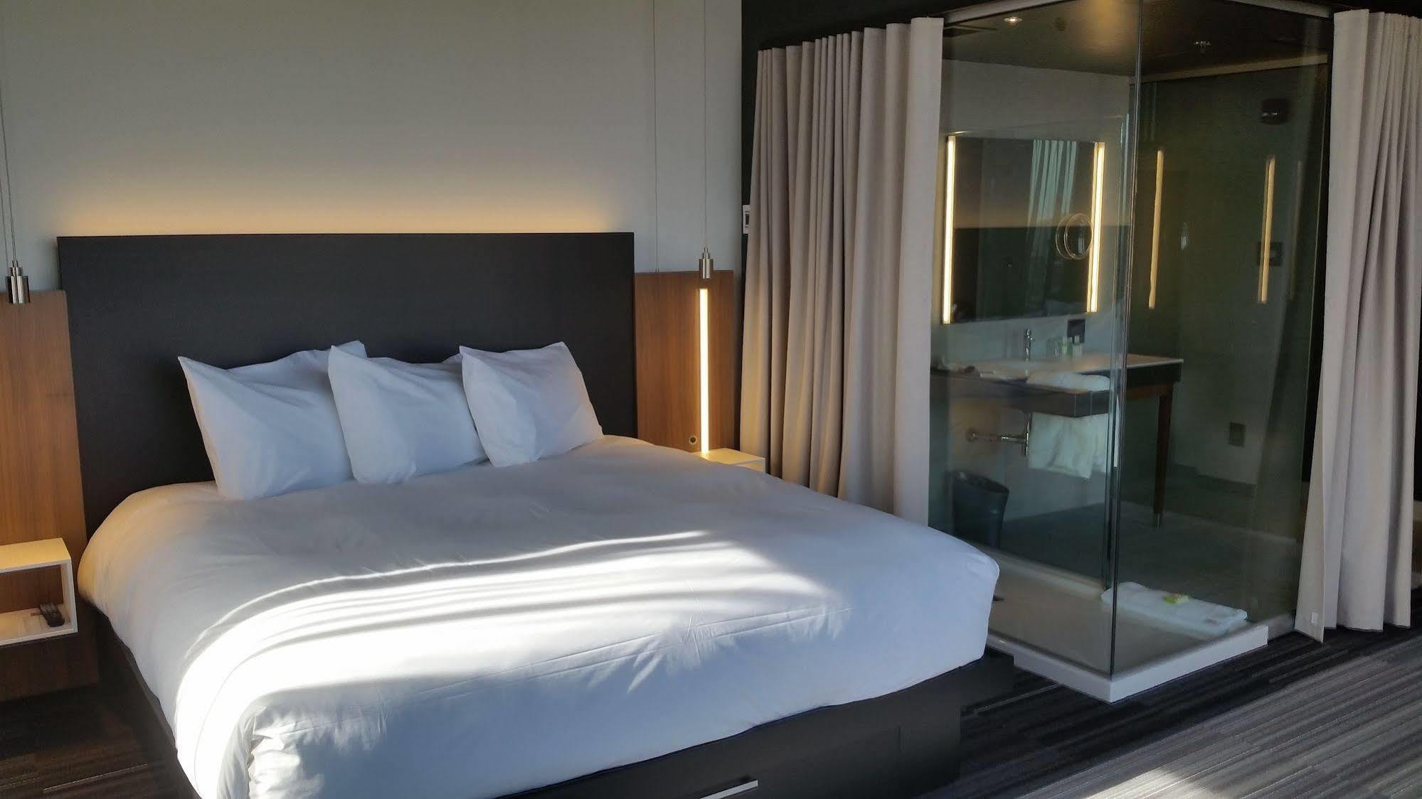 Grand Times Hotel Drummondville Eksteriør billede
