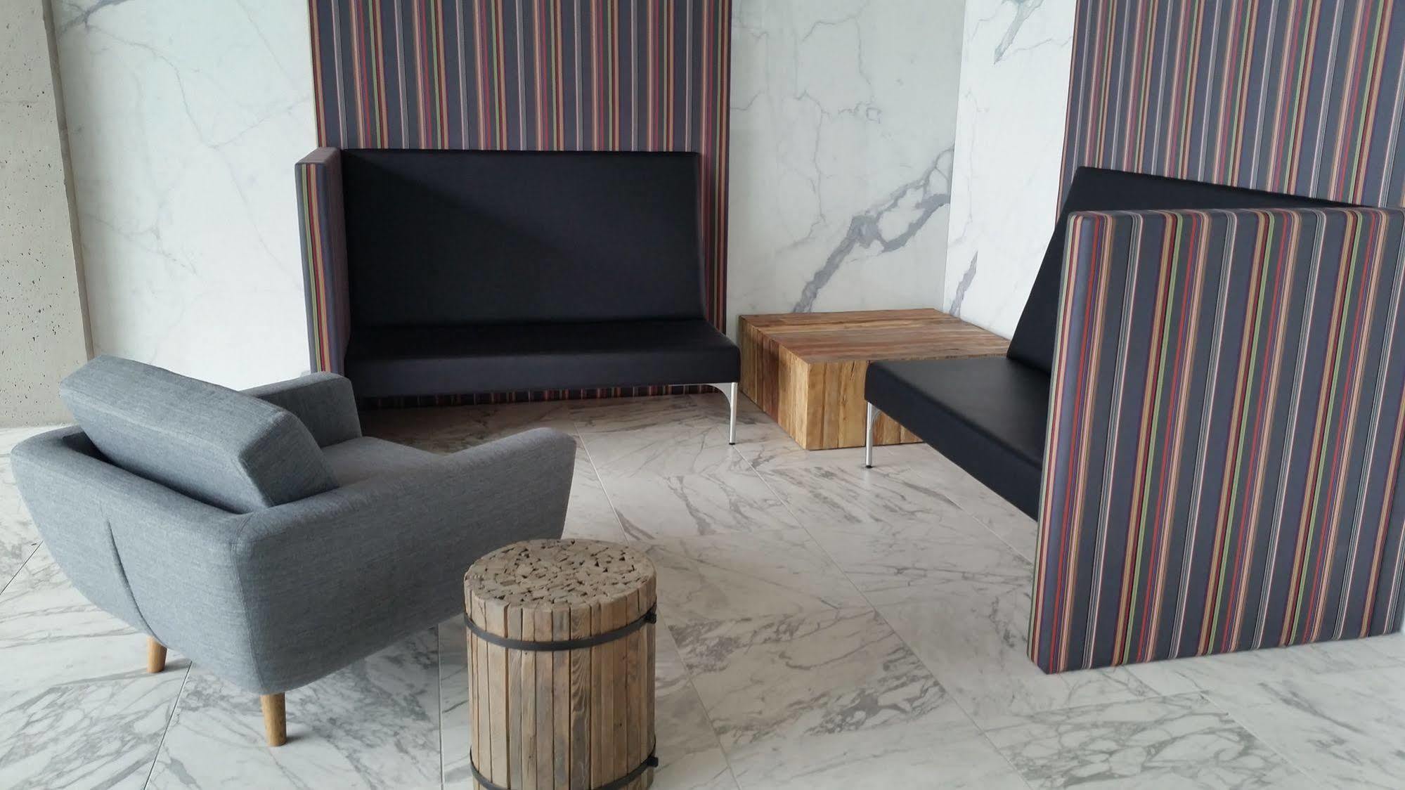 Grand Times Hotel Drummondville Eksteriør billede