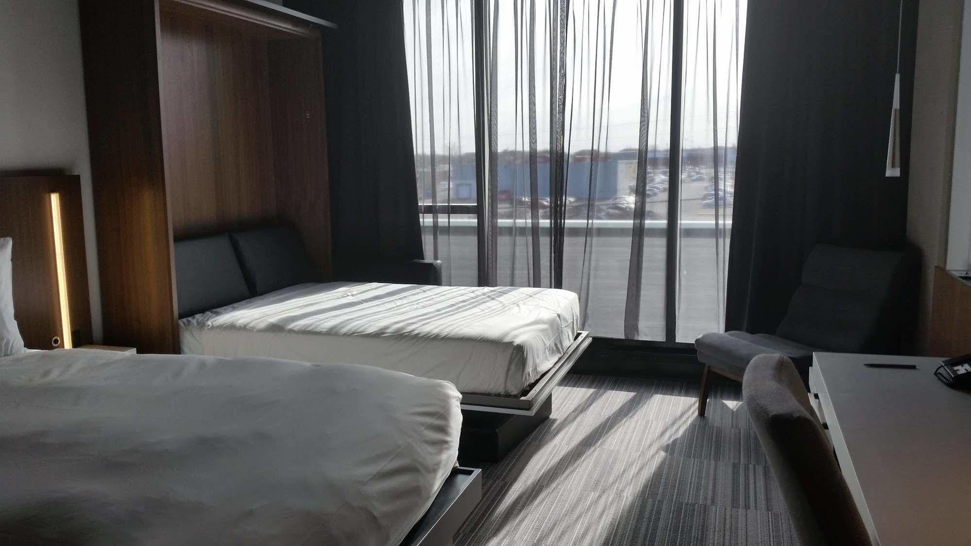 Grand Times Hotel Drummondville Eksteriør billede