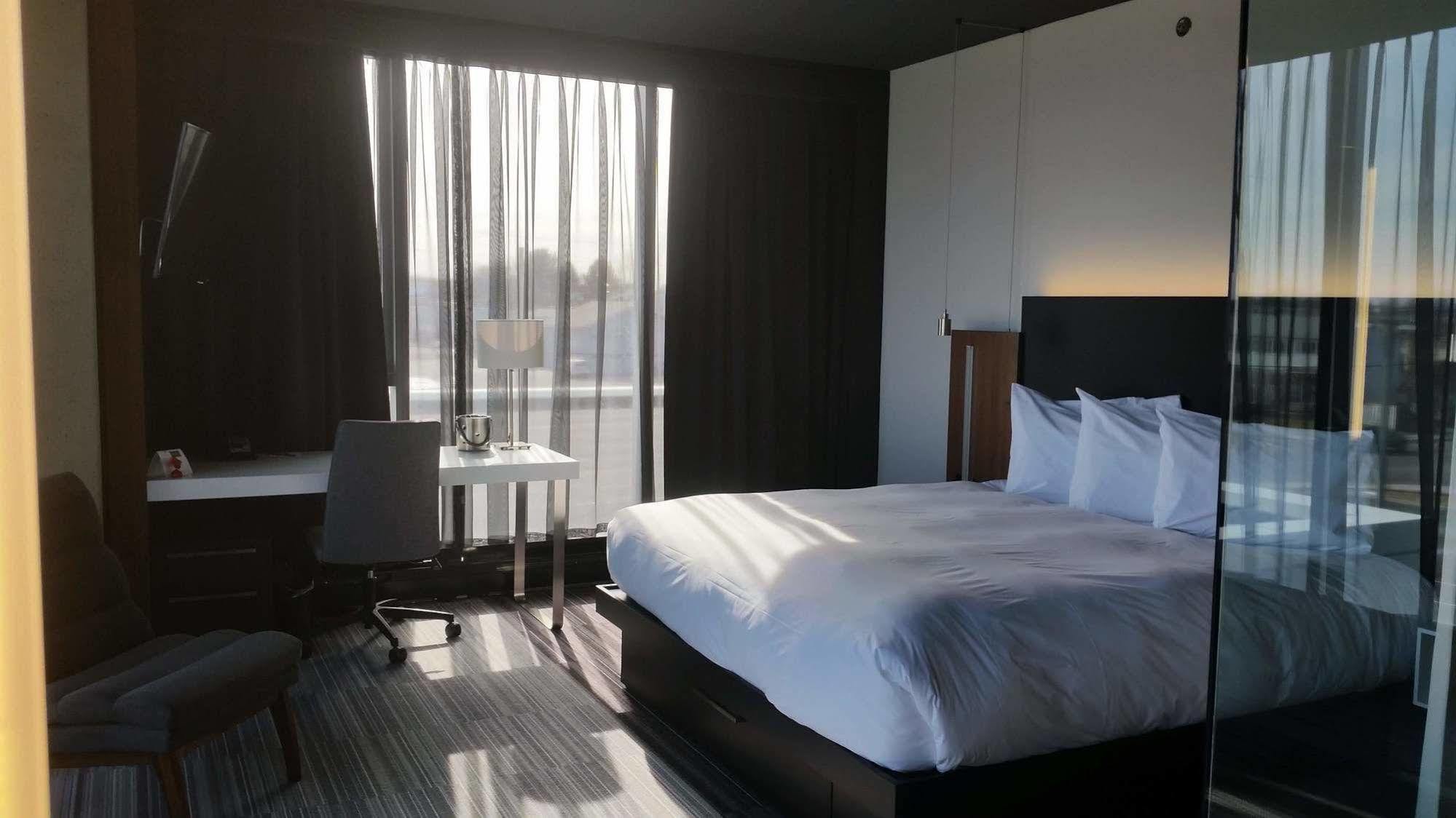 Grand Times Hotel Drummondville Eksteriør billede