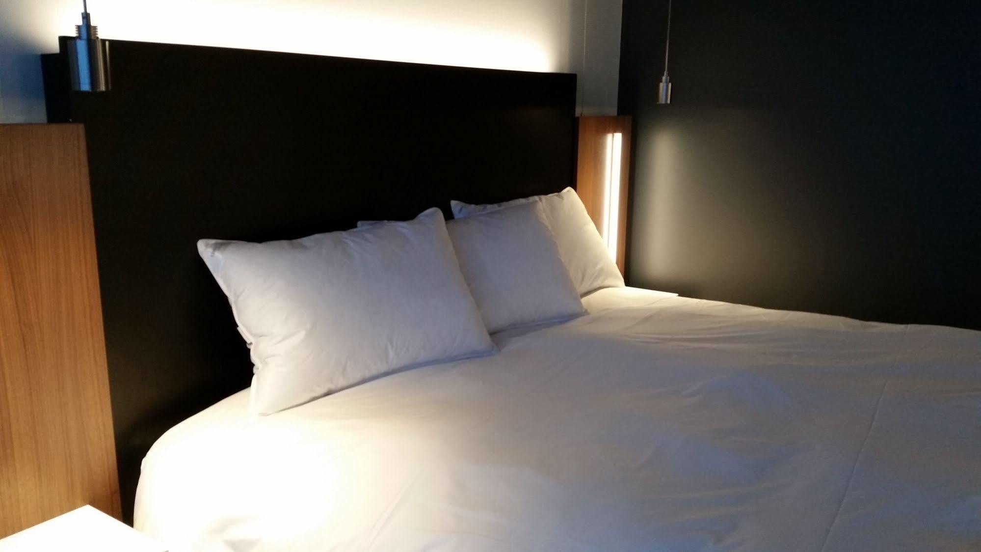 Grand Times Hotel Drummondville Eksteriør billede